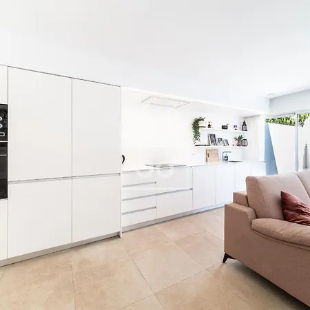Casa Mirasal Ground Flour 2br - By Oyoostays Apartment Torrevieja
