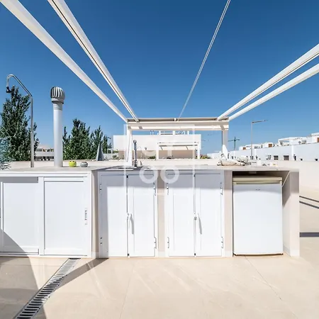 Casa Mirasal Ground Flour 2br - By Oyoostays Apartment *